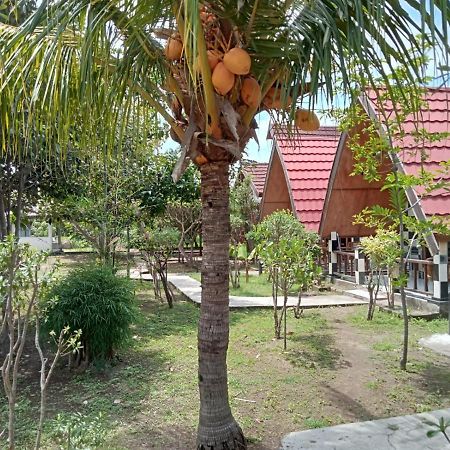 Meno Smile Cottages Gili Meno Luaran gambar