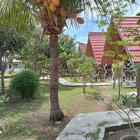Meno Smile Cottages Gili Meno Luaran gambar