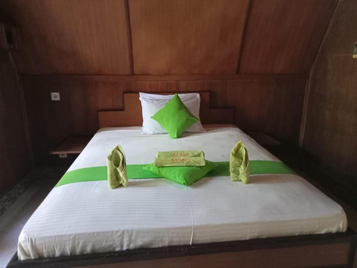 Meno Smile Cottages Gili Meno Luaran gambar