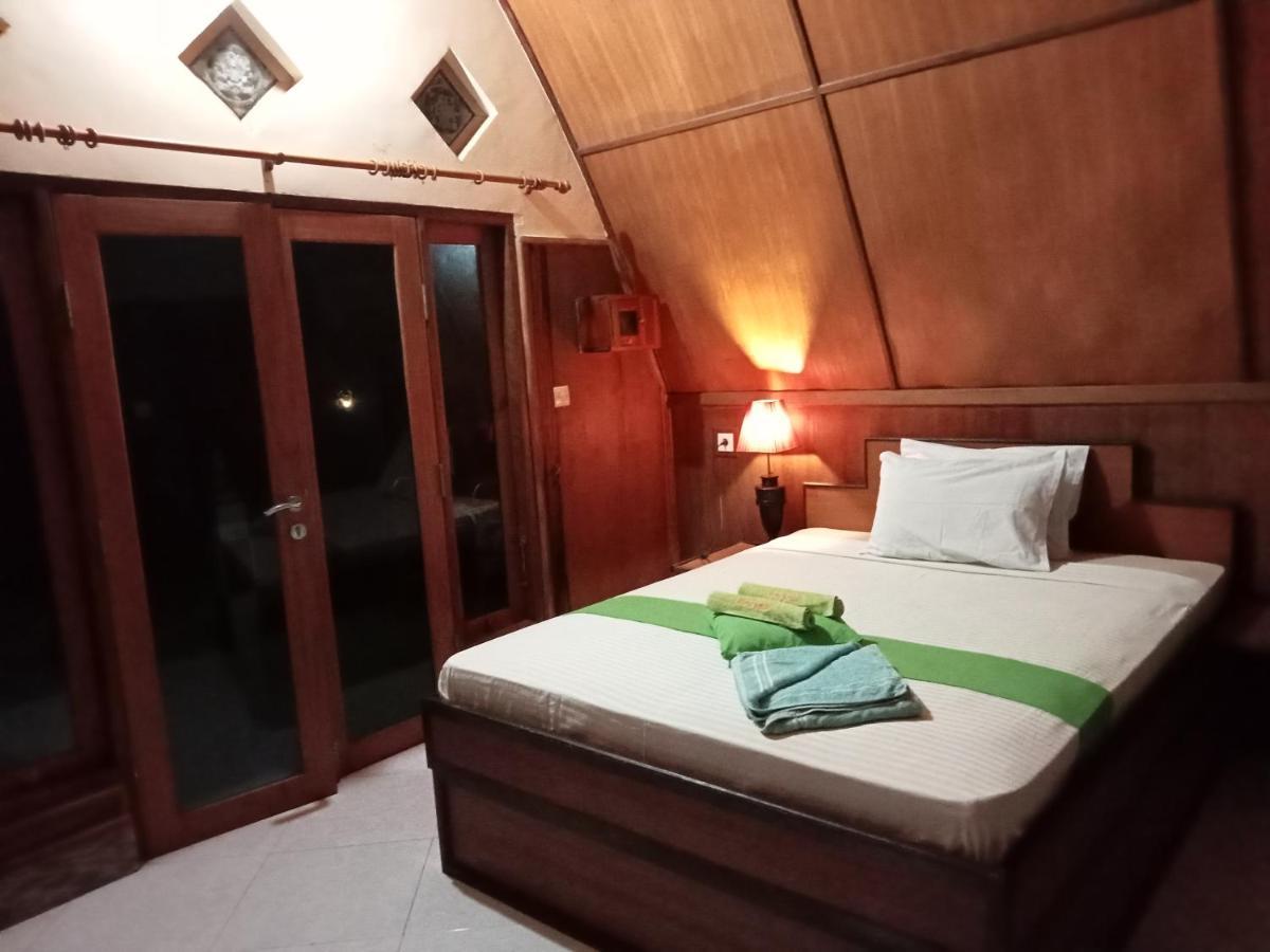 Meno Smile Cottages Gili Meno Luaran gambar