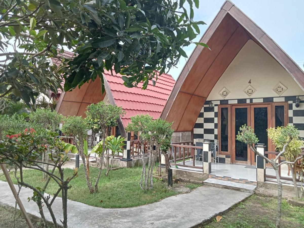 Meno Smile Cottages Gili Meno Luaran gambar